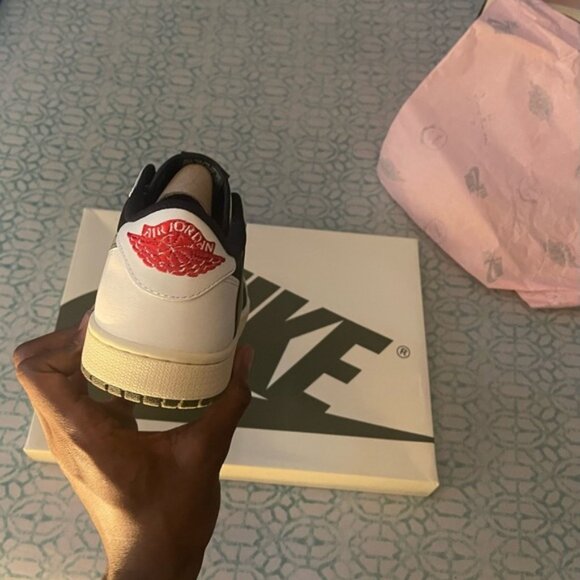 Travis Scott  Air Jordan 1 Retro Low OG \'Olive\' Size 10M/11.5W main image 6